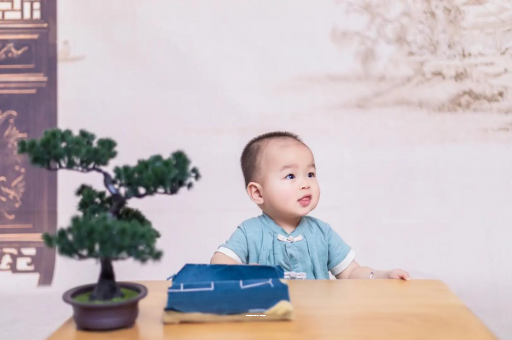 博兴宝宝喊肚子疼怎么回事